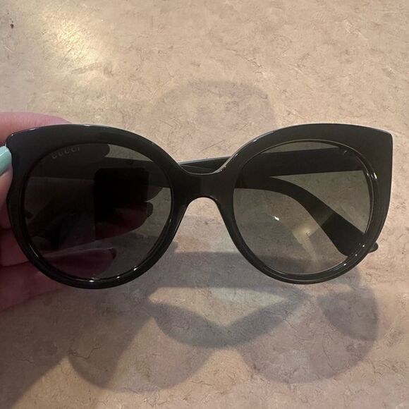 NEW Gucci GG0035SN Acetate Cat Eye Sunglasses - Picture 2 of 5